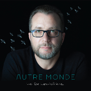Luc De Larochellière présente "Naître personne" comme nouvel extrait